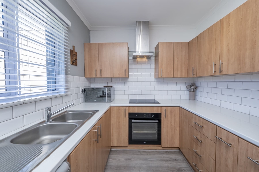 3 Bedroom Property for Sale in Protea Village Western Cape